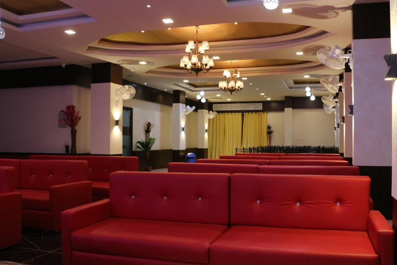 Hotel Shree Palace And Restaurant Ratlām Exterior photo